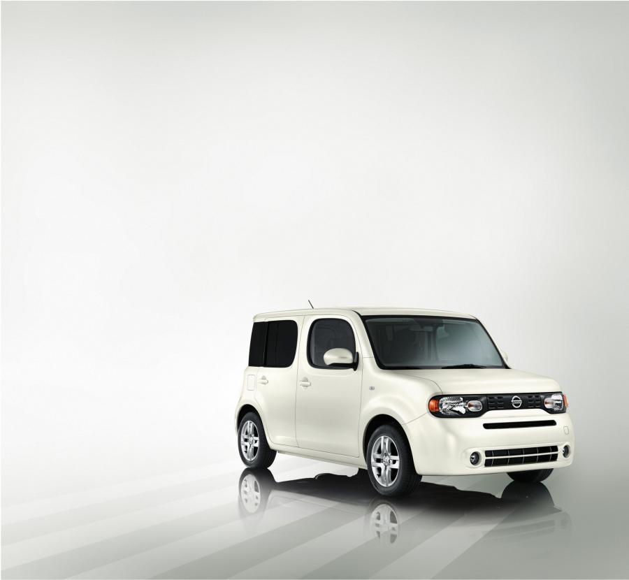  Nissan Cube 2009 года  (фото 3 из 137)